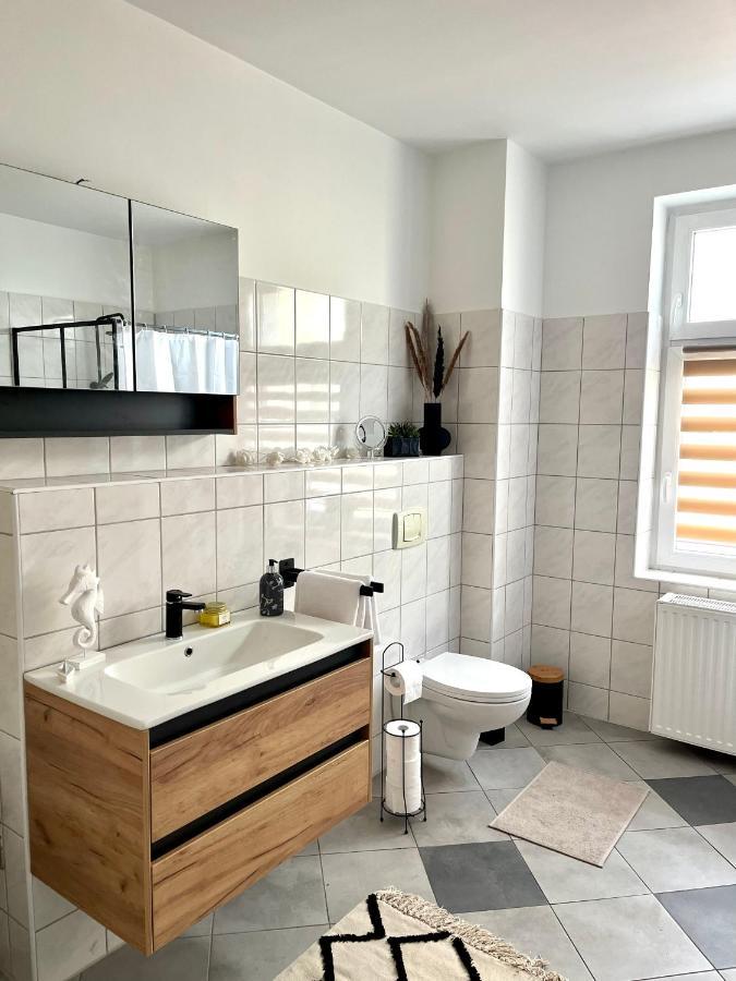 Apartment Horst - Gemuetliche Und Moderne Ferienwohnung In Der Innenstadt พาเซอวาล์ค ภายนอก รูปภาพ