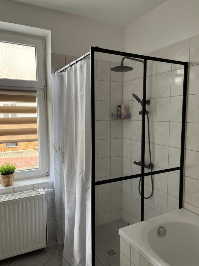 Apartment Horst - Gemuetliche Und Moderne Ferienwohnung In Der Innenstadt พาเซอวาล์ค ภายนอก รูปภาพ